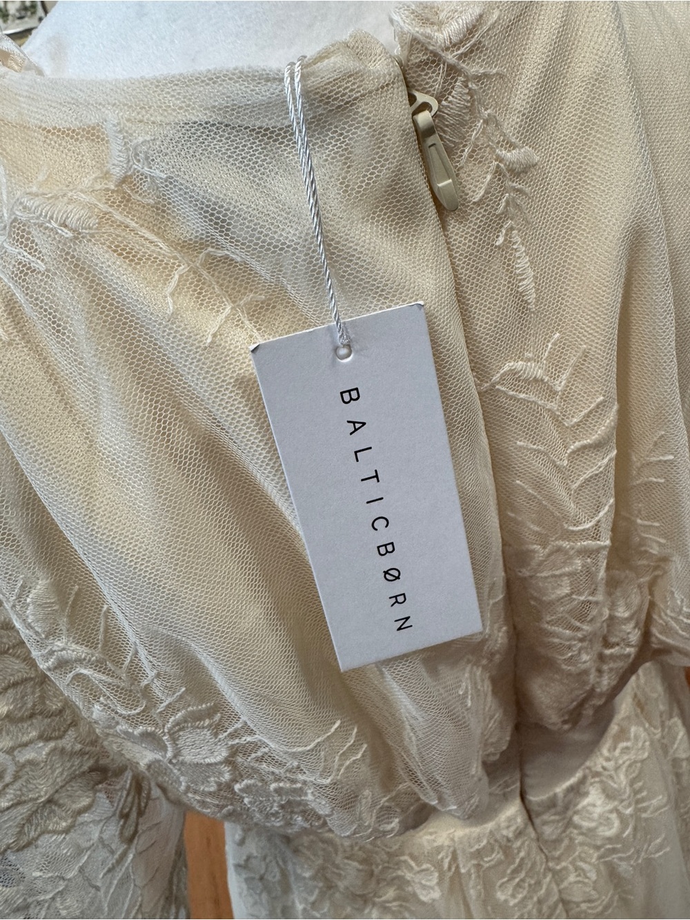 Baltic Born Clarissa Lace Vintage Cream Midi Dress size medium NWT - Picture 6 of 9